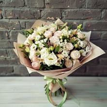 Букет цветов из:  Альстромерии, Розы и Хризантемы в Гиганте