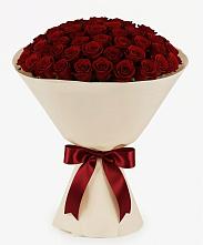 Букет 101 Бордовая роза Блэк Бакарра в Гиганте