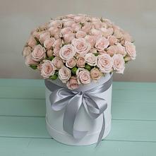 Цветочная композиция из Розы в шляпной коробке в Гиганте