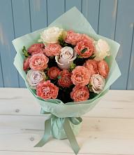 Букет цветов из:  Розы в Гиганте