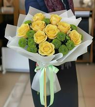 Букет цветов из:  Хризантемы и Розы в Гиганте