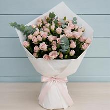 Букет цветов из:  Розы в Гиганте