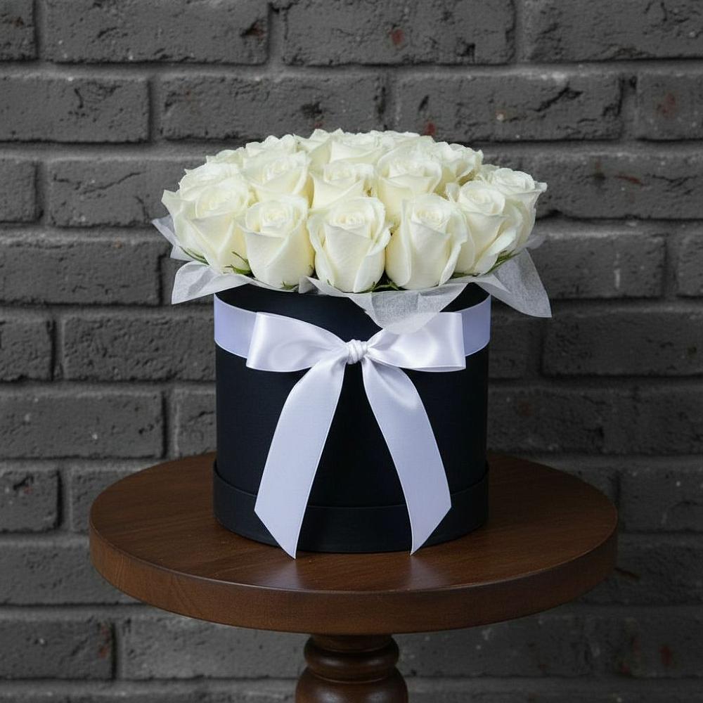 Цветочная композиция из Розы в шляпной коробке в Гиганте