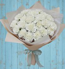 Букет цветов из:  Гвоздики в Гиганте